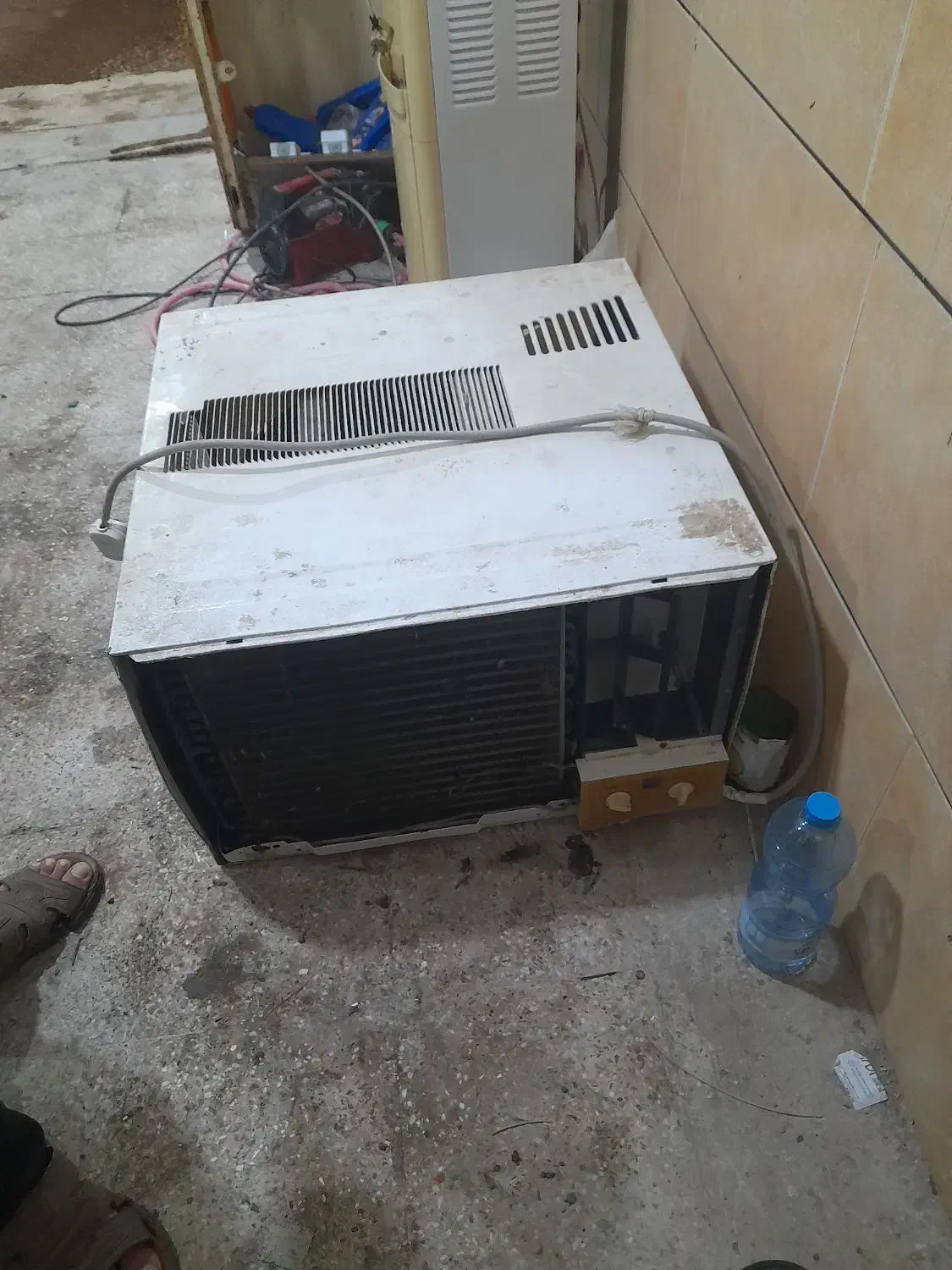 کولر پنجره ای تراست|کولر گازی و فن‌کوئل|هندیجان, |دیوار