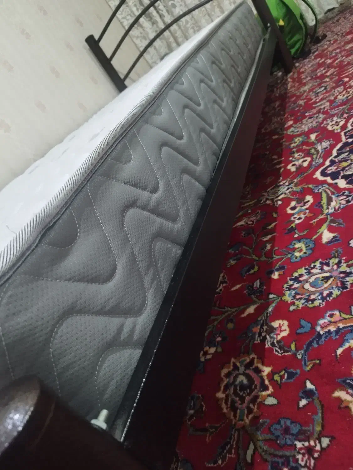 تخت و تشک|تخت و سرویس خواب|کرج, اصفهانی‌ها|دیوار