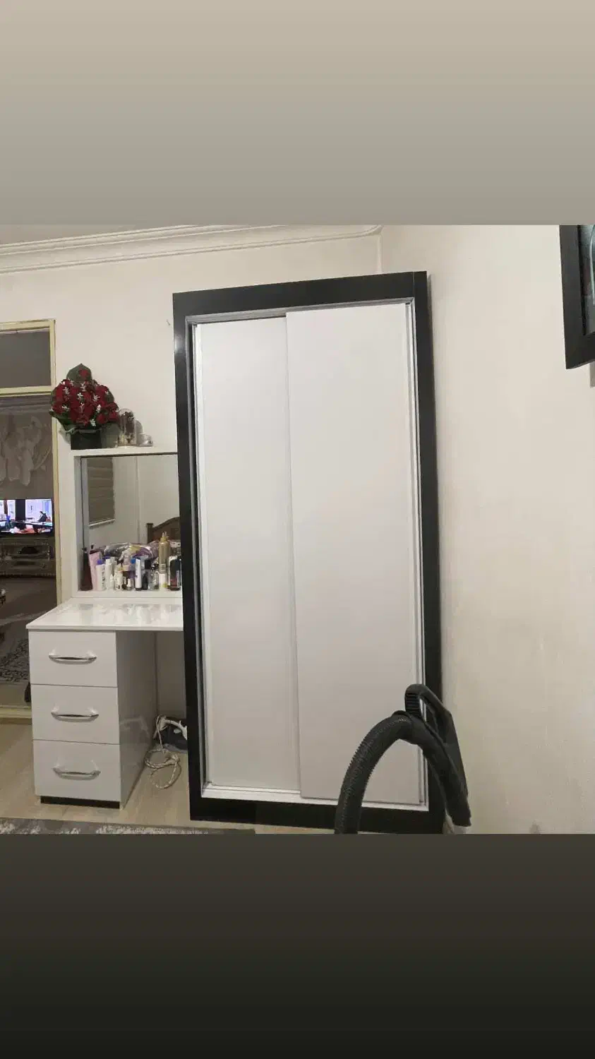 کمدلباس با میز ارایش|جاکفشی، کمد، دراور|ارومیه, |دیوار