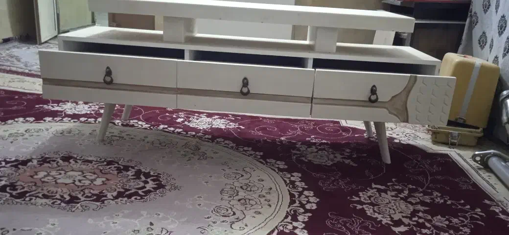 میزناهار خوری ومیزتلویزیون|میز و صندلی غذاخوری|زابل, |دیوار