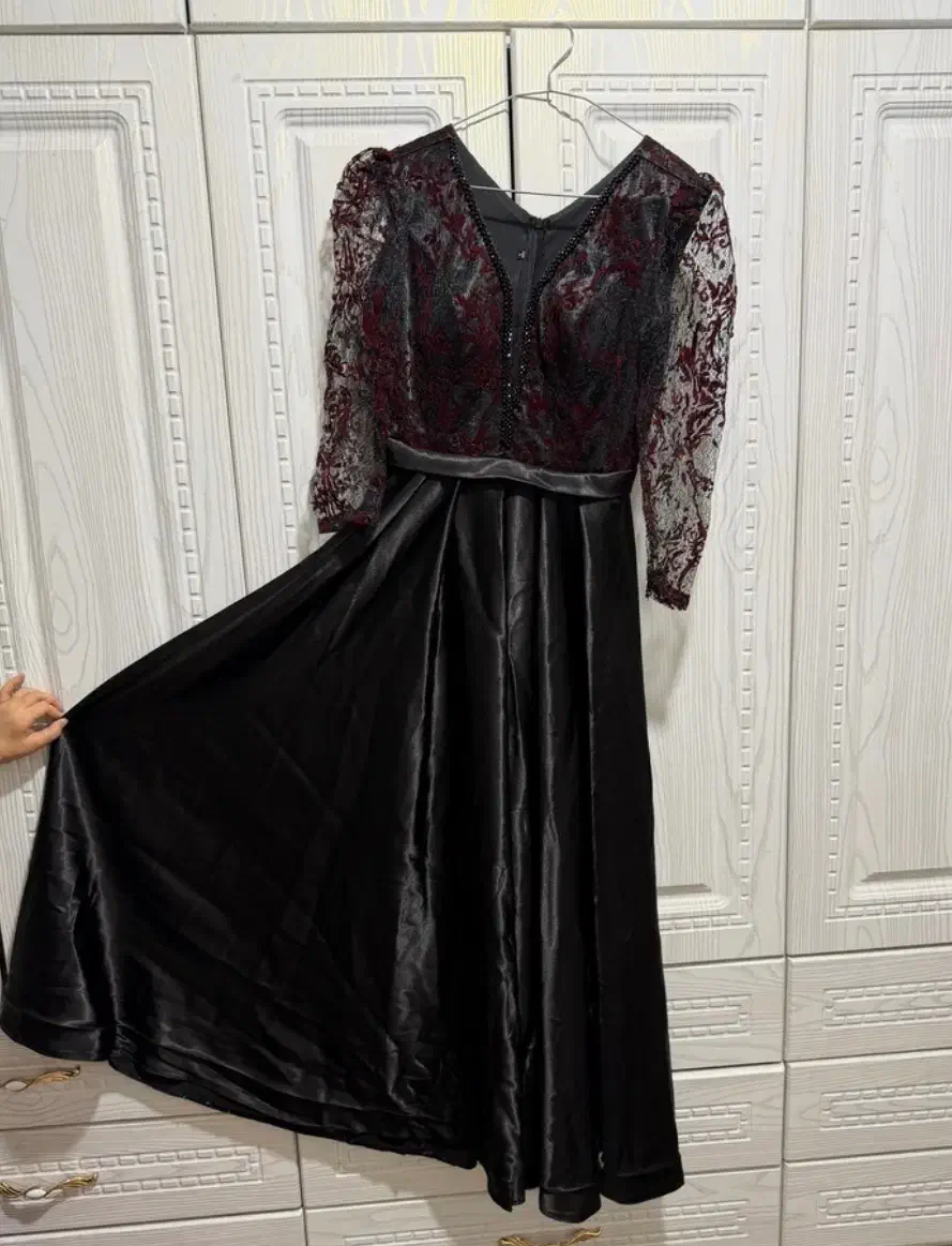 سارافن و لباس مجلسی|حراج|نسیمشهر, |دیوار