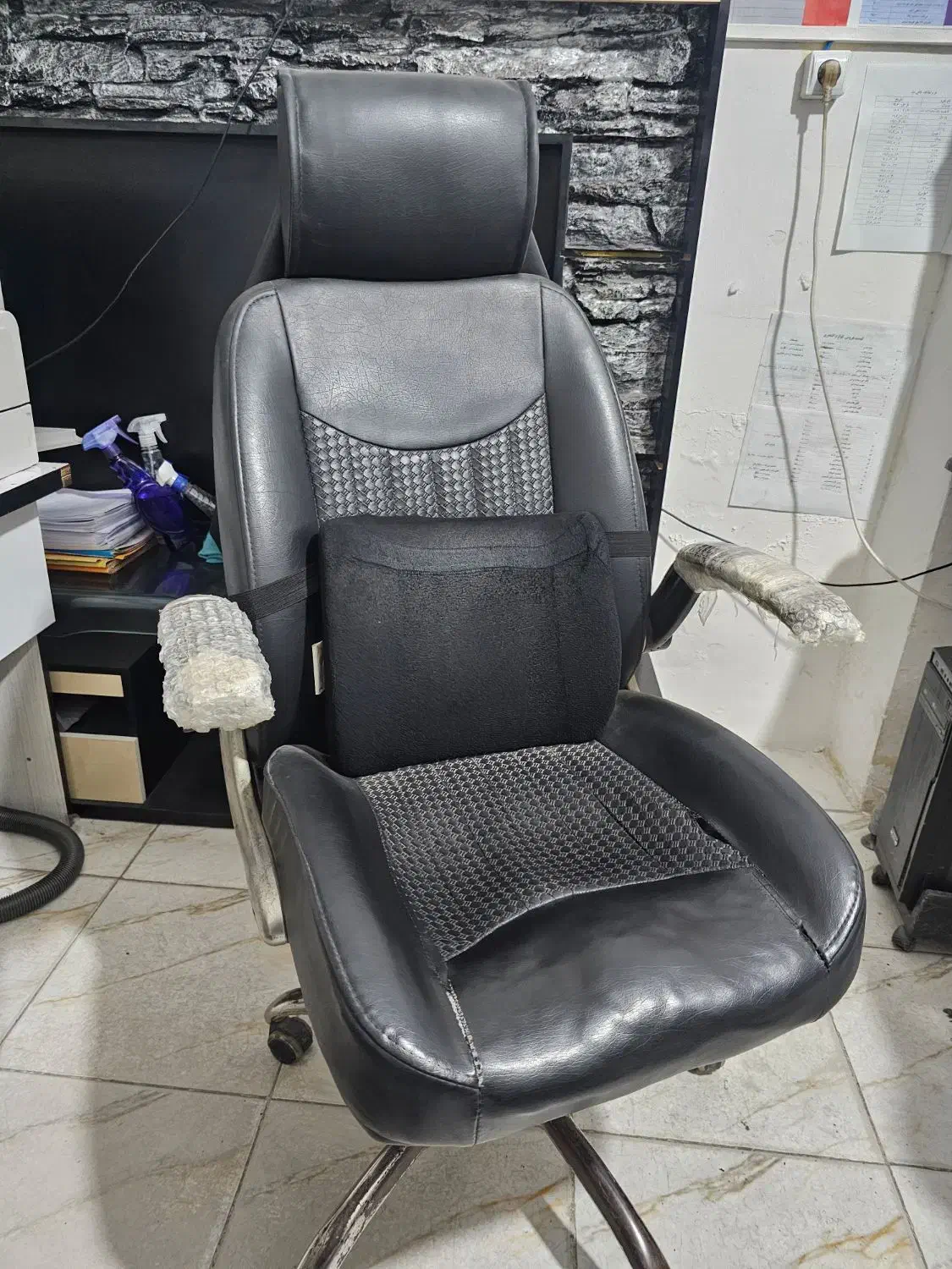 دوعدد صندلی چرخ دار سالم از همه لحاظ|صندلی و نیمکت|بندرعباس, |دیوار