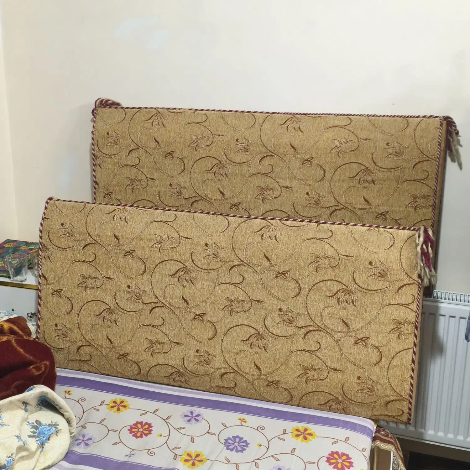 متکا|رختخواب، بالش، پتو|شاهین‌شهر, عطار|دیوار