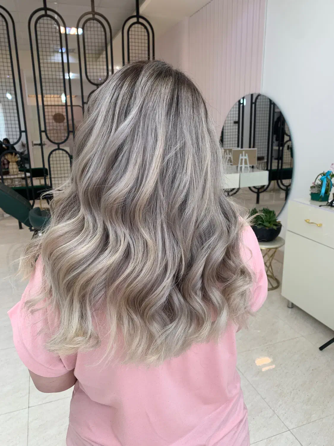 رنگ مو|خدمات آرایشگری و زیبایی|اردبیل, |دیوار