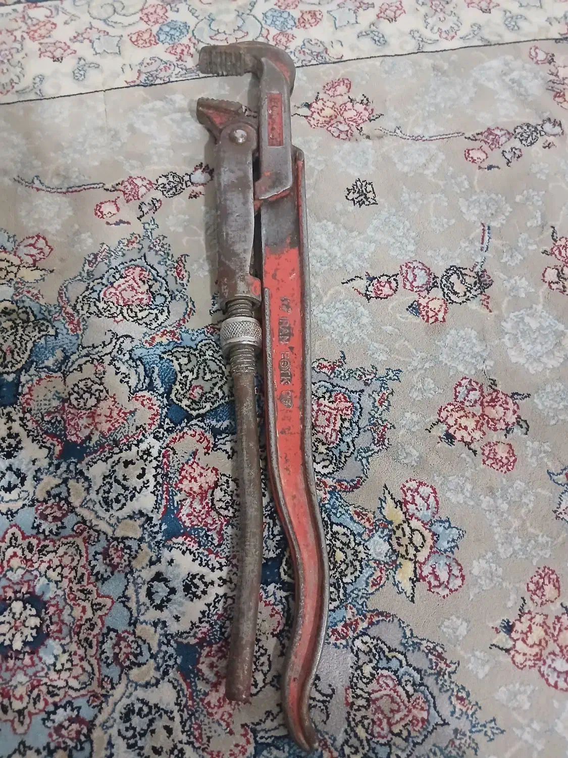 آچار شلاقی|ابزارآلات|قرچک, قشلاق جیتو|دیوار