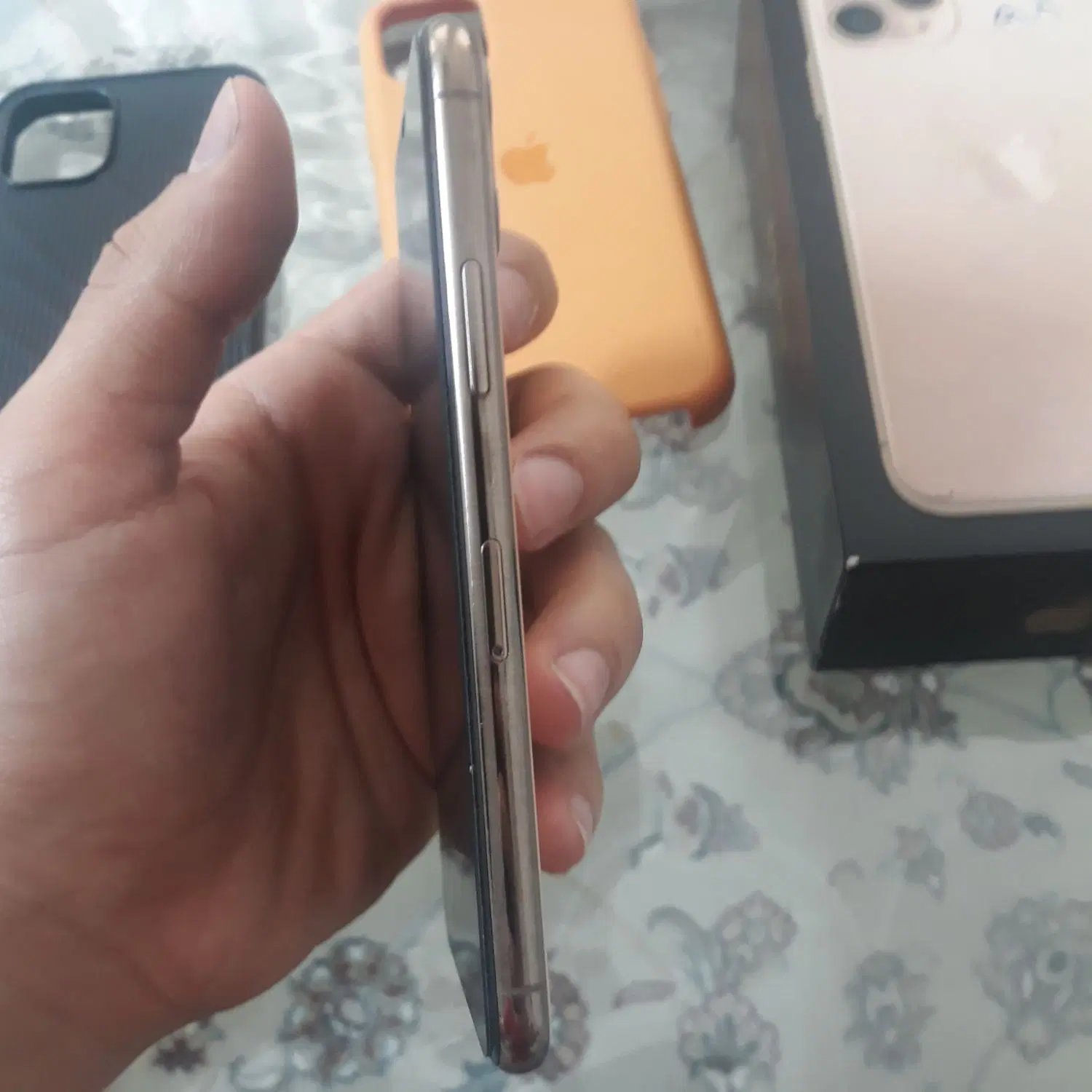 Iphone 11 pro|موبایل|مشهد, راه آهن|دیوار