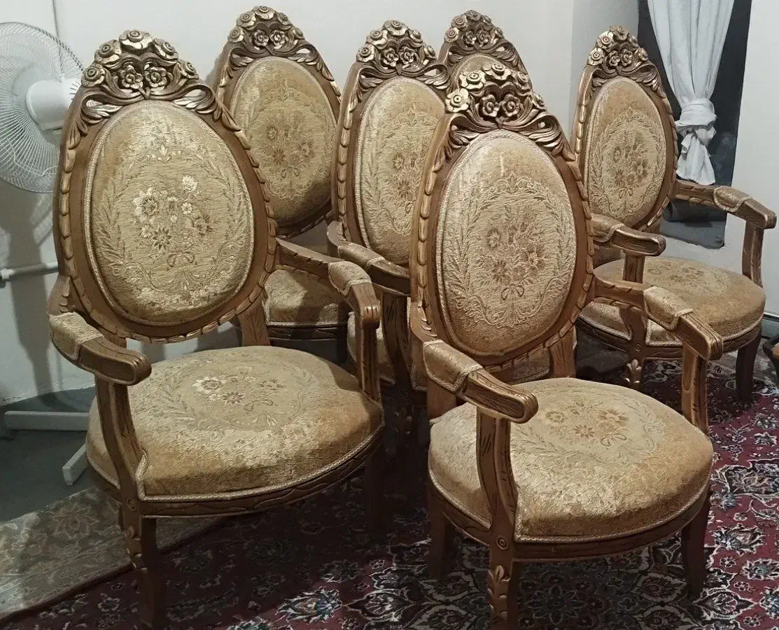 فروش مبلمان سلطنتی|مبلمان خانگی و میز عسلی|اصفهان, فروردین|دیوار