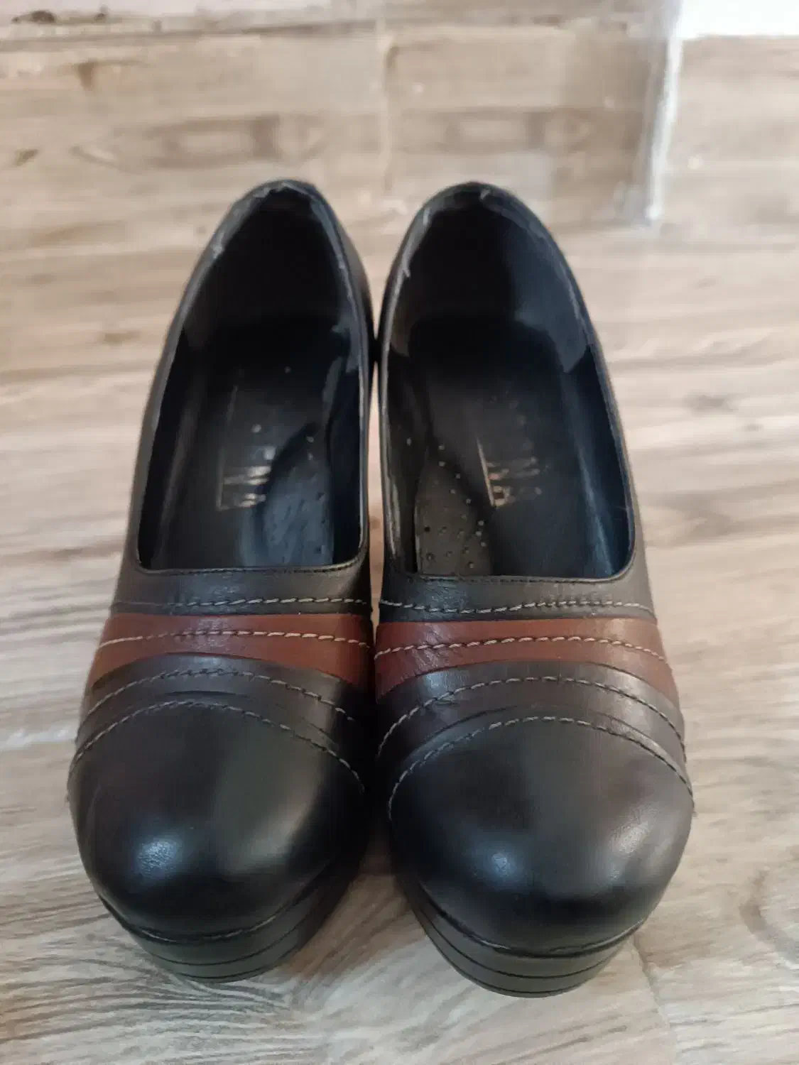 کفش چرم زنانه سایز ۳۸|کیف، کفش، کمربند|قرچک, شهرک طلائیه|دیوار