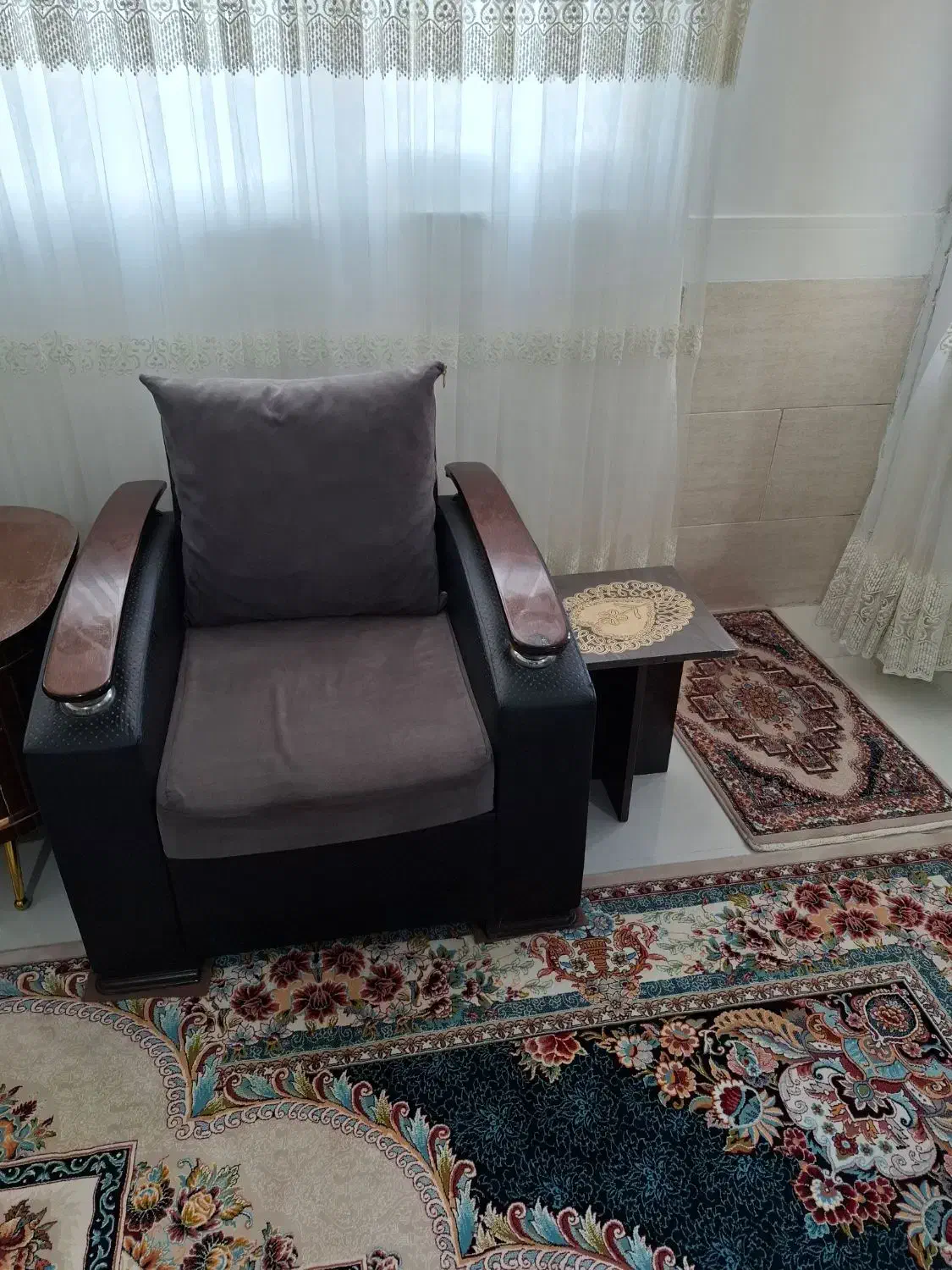 مبل  راحتی ۷نفره|مبلمان خانگی و میز عسلی|نظرآباد, نظرآباد|دیوار