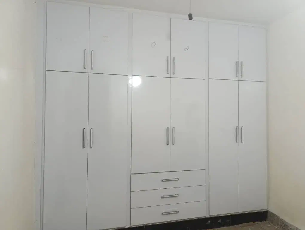 کمد دیواری و دکور مغازه سپیدار و جلیل|خدمات پیشه و مهارت|سپیدار, |دیوار