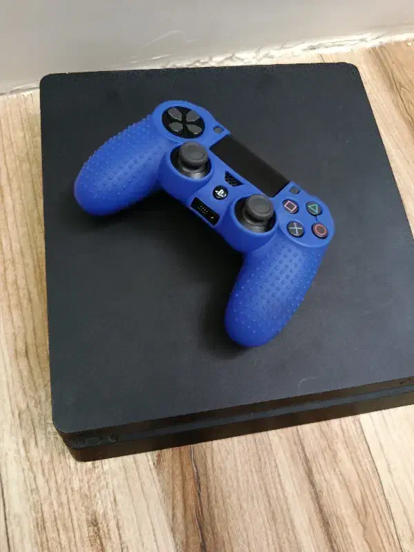 فروش دستگاه ps4اسلیم 1ترابایت کپی خور|کنسول، بازی ویدئویی و آنلاین|بجنورد, |دیوار