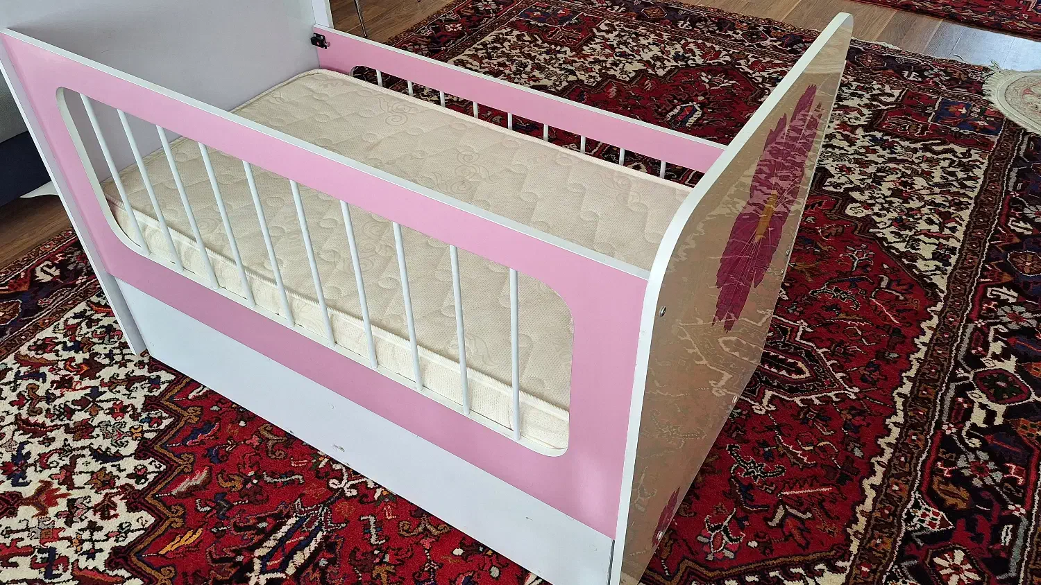 تخت خواب دخترانه|تخت و صندلی بچه|تبریز, |دیوار