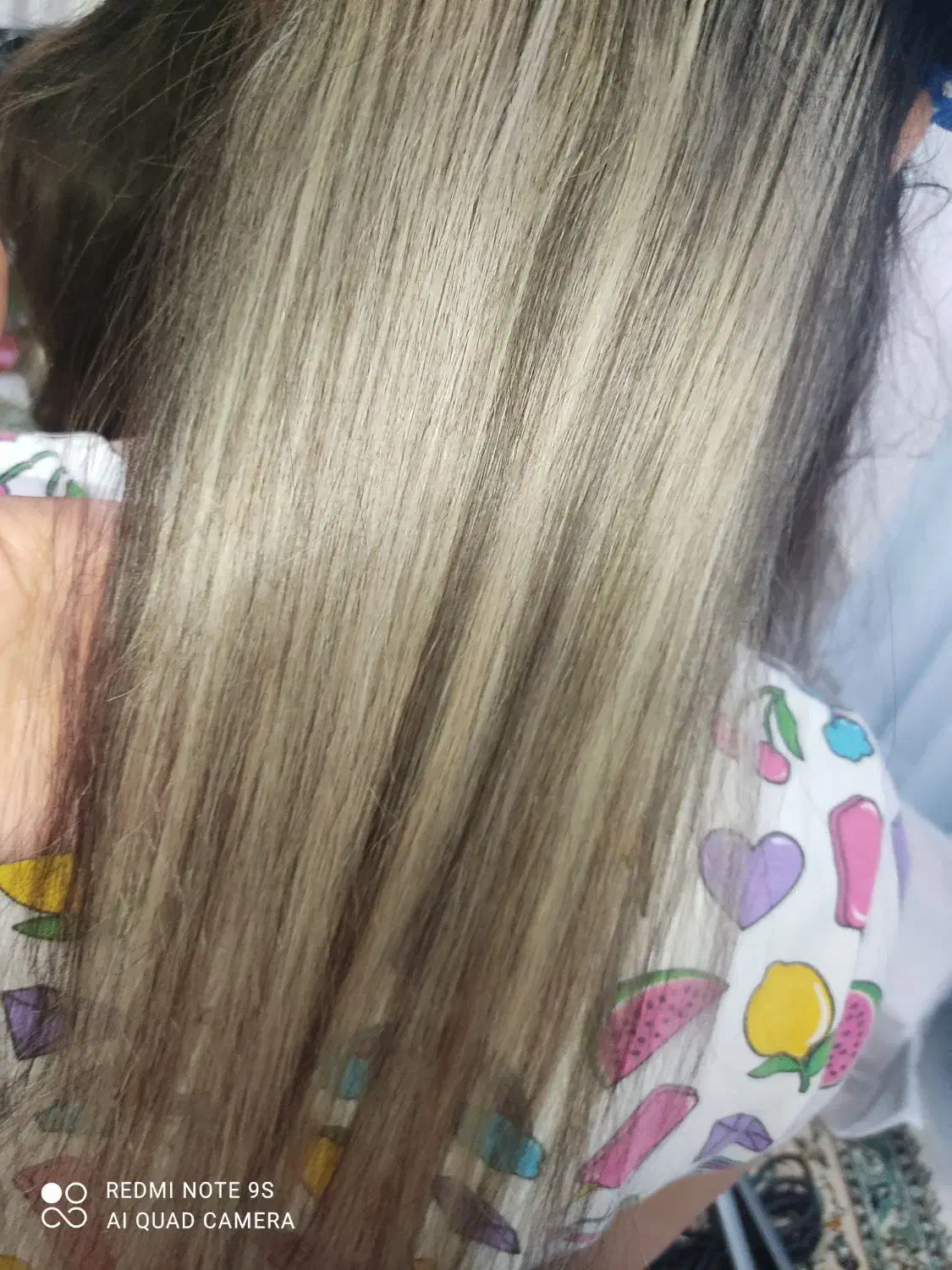 رنگ مو و لایت|خدمات آرایشگری و زیبایی|بندرعباس, |دیوار