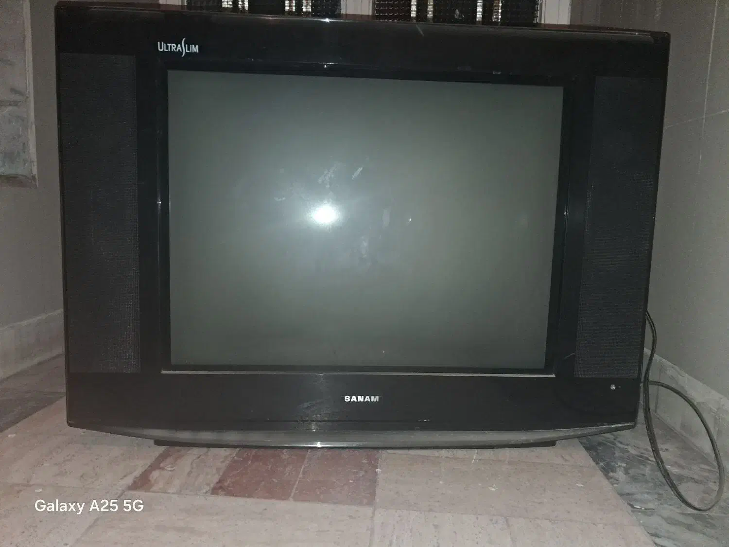 تلویزیون ۲۹ اینچ صنام کارکرده|تلویزیون و پروژکتور|تهران, چهارصد دستگاه|دیوار