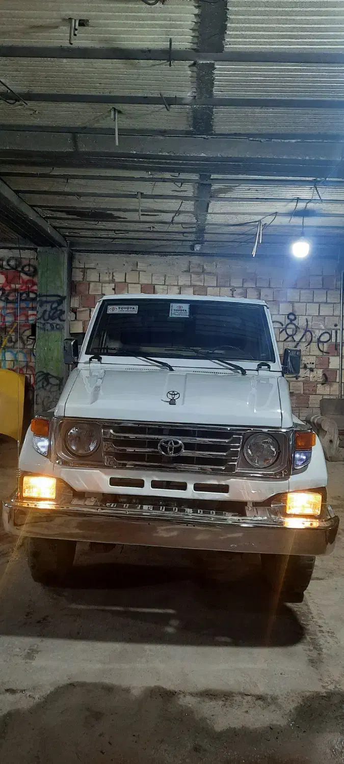 تویوتا سه اف مزایده|خودرو سواری و وانت|مهاباد (آذربایجان غربی), |دیوار