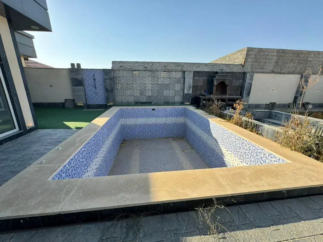 ویلا شهرکی نگهبانی۲۴ساعته سهیلیه زعفرانیه|فروش خانه و ویلا|کرج, دانشگاه هنر تهران (پردیس کرج)|دیوار