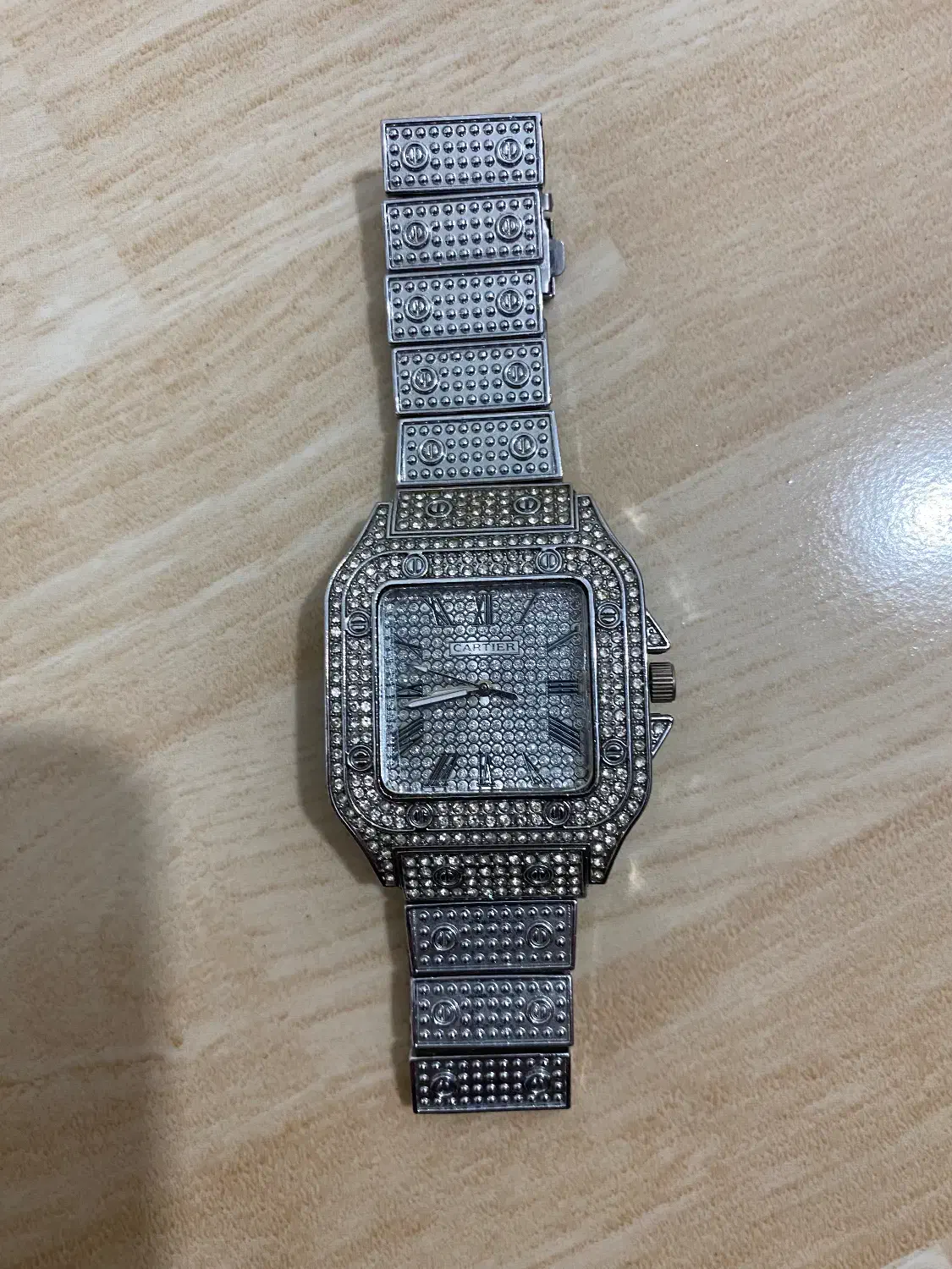 ساعت مچی|ساعت|گرگان, |دیوار