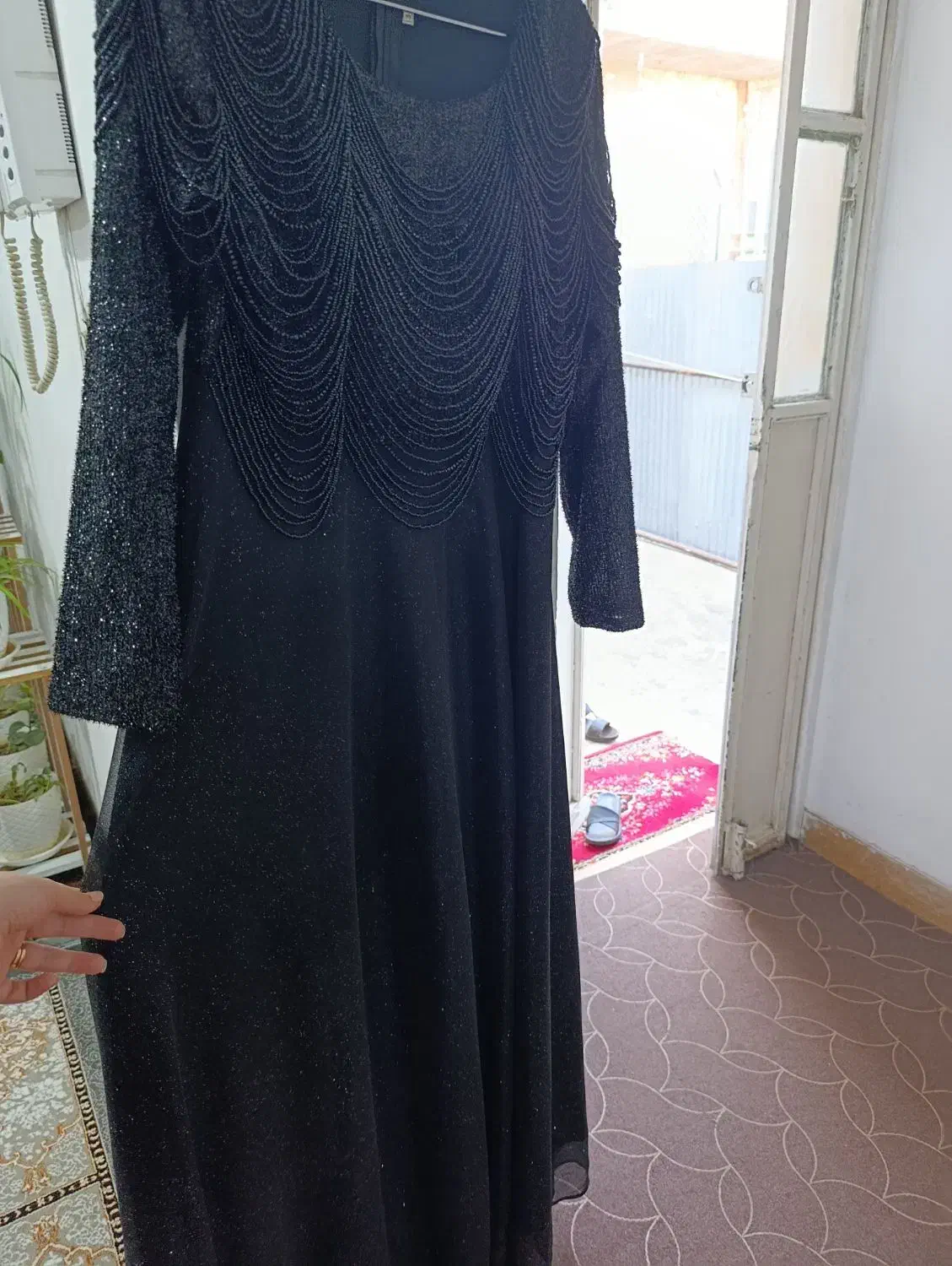 لباس مجلسی زنانه|لباس|شیراز, پانصد دستگاه ارتش|دیوار