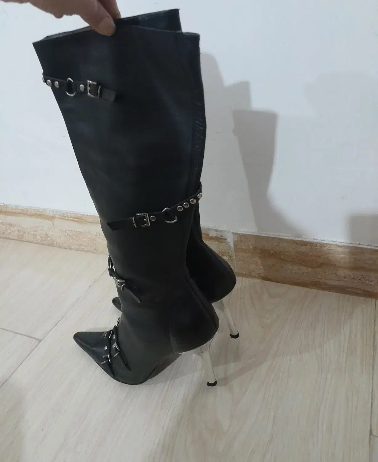 بوت بلند چرمی|کیف، کفش، کمربند|کوچصفهان, |دیوار