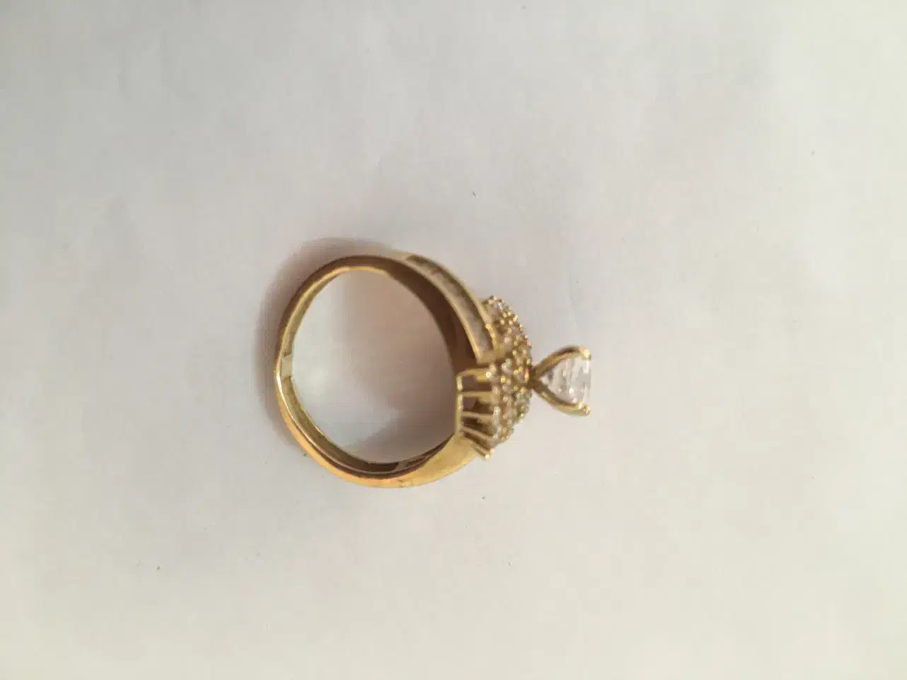 انگشتر نگین تک تاش|جواهرات|صدرا-فارس, فاز ۱|دیوار