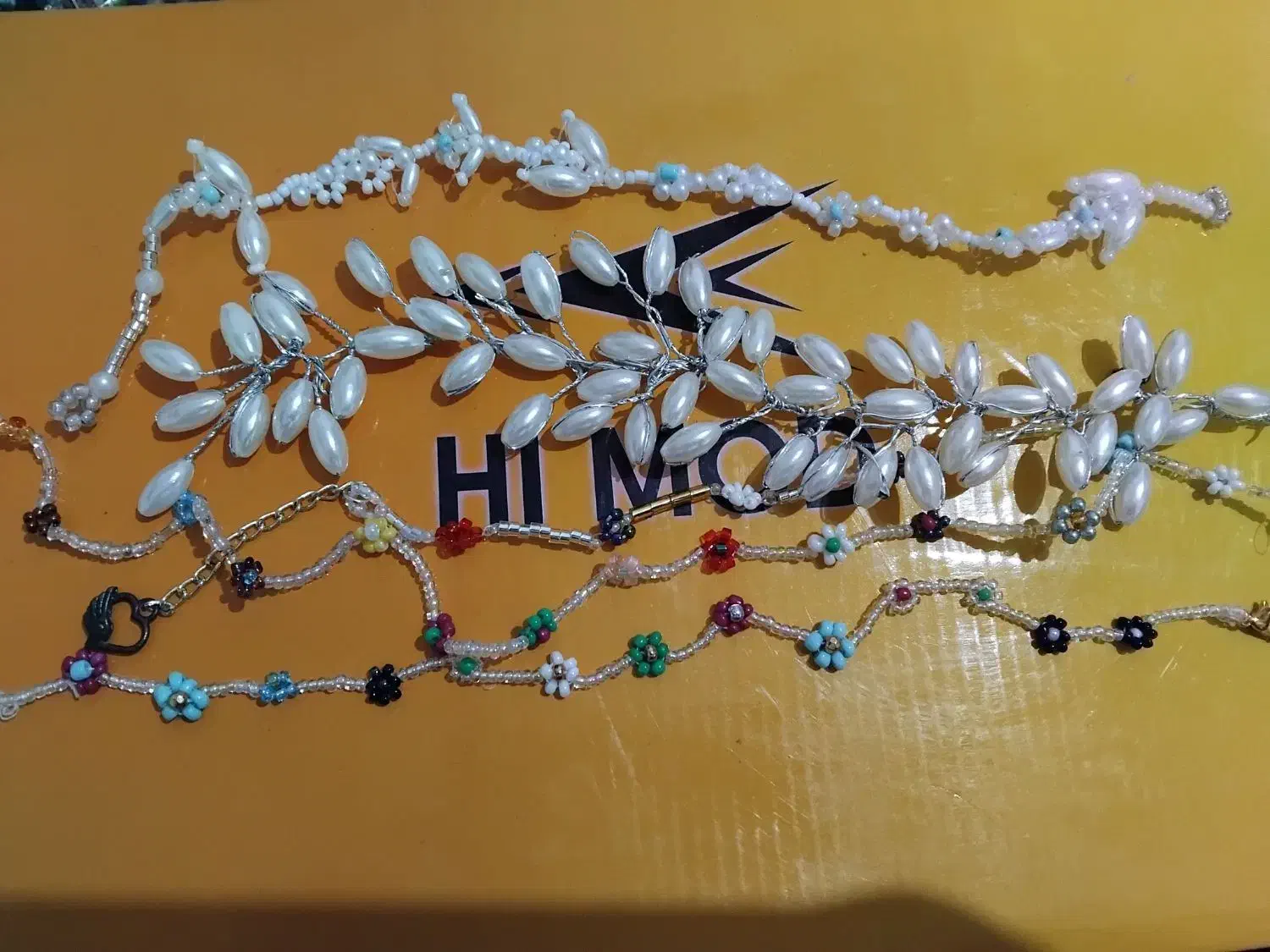 ریسه های زیبا و شیک با منجوق و مهرهای شیشه ای|بدلیجات|مبارکه, |دیوار