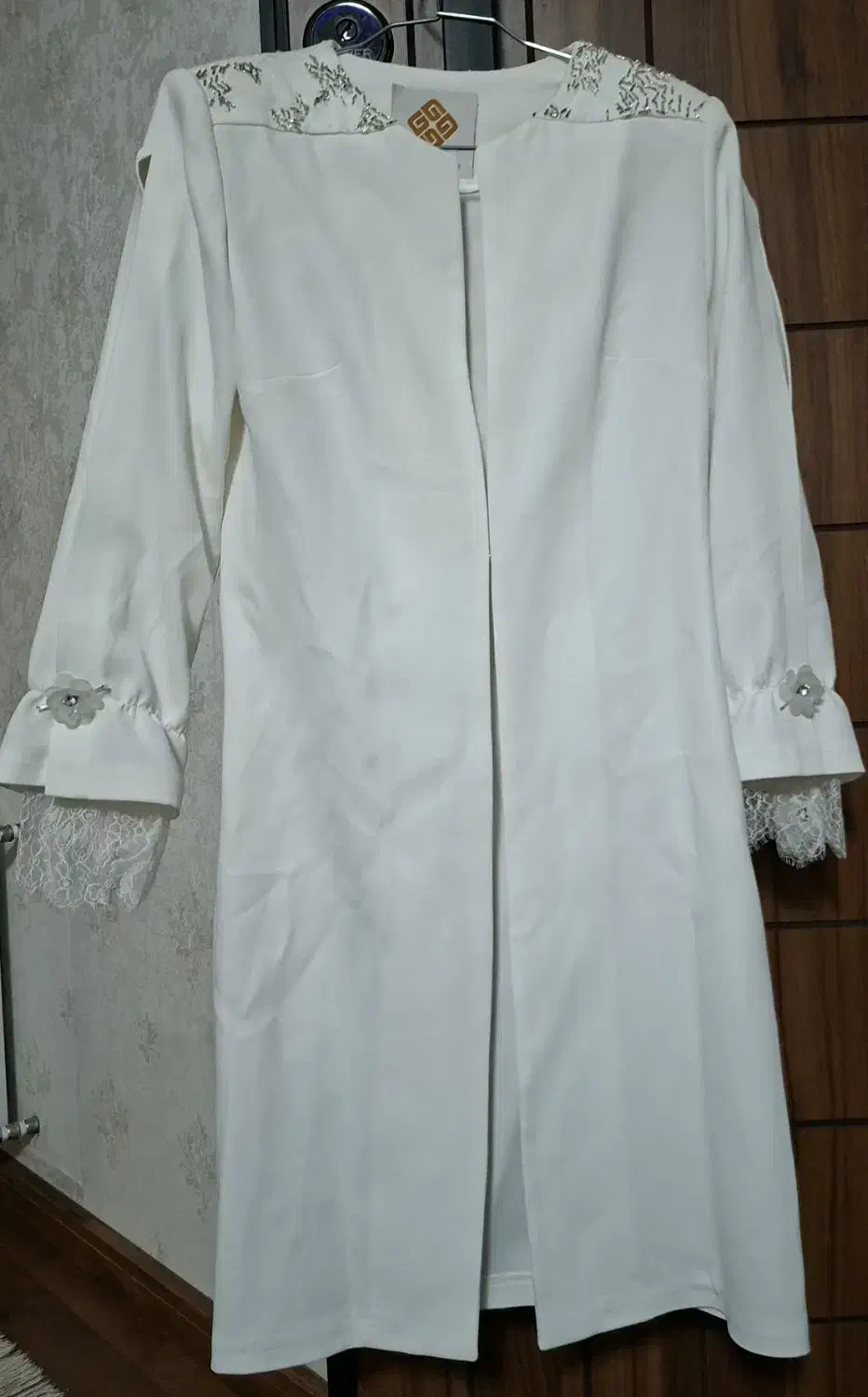 پیراهن|لباس|زنجان, |دیوار