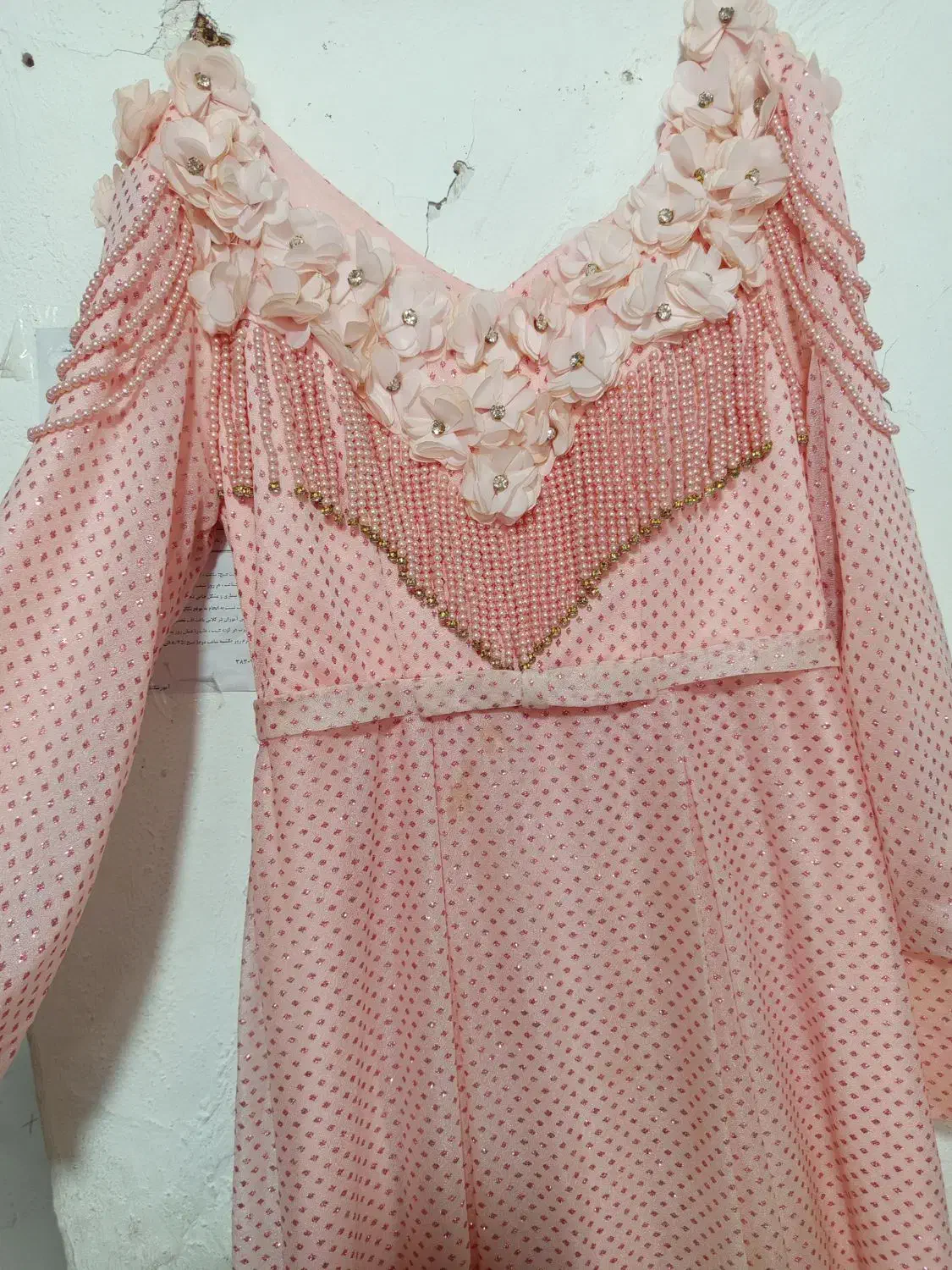 باسلام لباس مجلسی نو یک ساعت بیشتر پوشیده نشده م|لباس|شیراز, دباغ خانه|دیوار