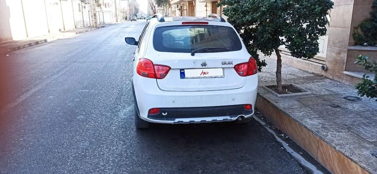 کوییک R سفید مشکی مدل 1400|خودرو سواری و وانت|شاهین‌شهر, عطار|دیوار