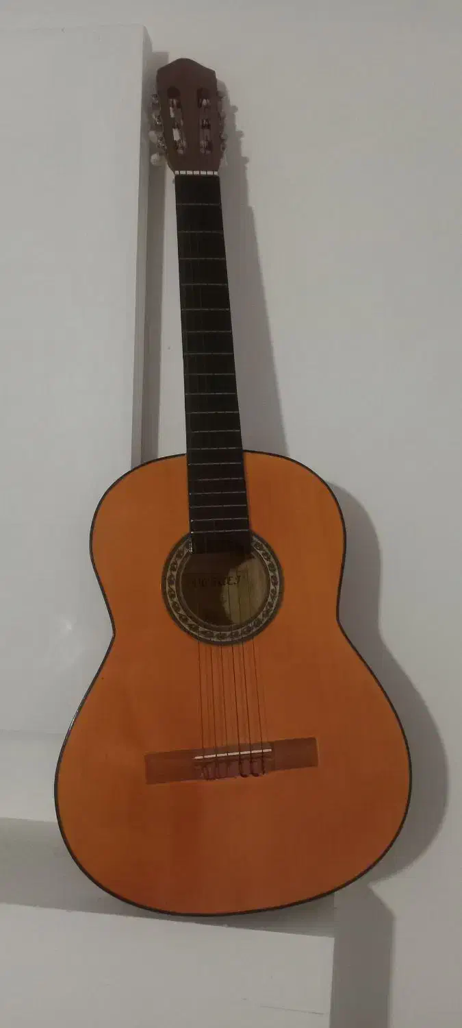 گیتارmv2|گیتار، بیس، امپلیفایر|تربت جام, کلالی|دیوار