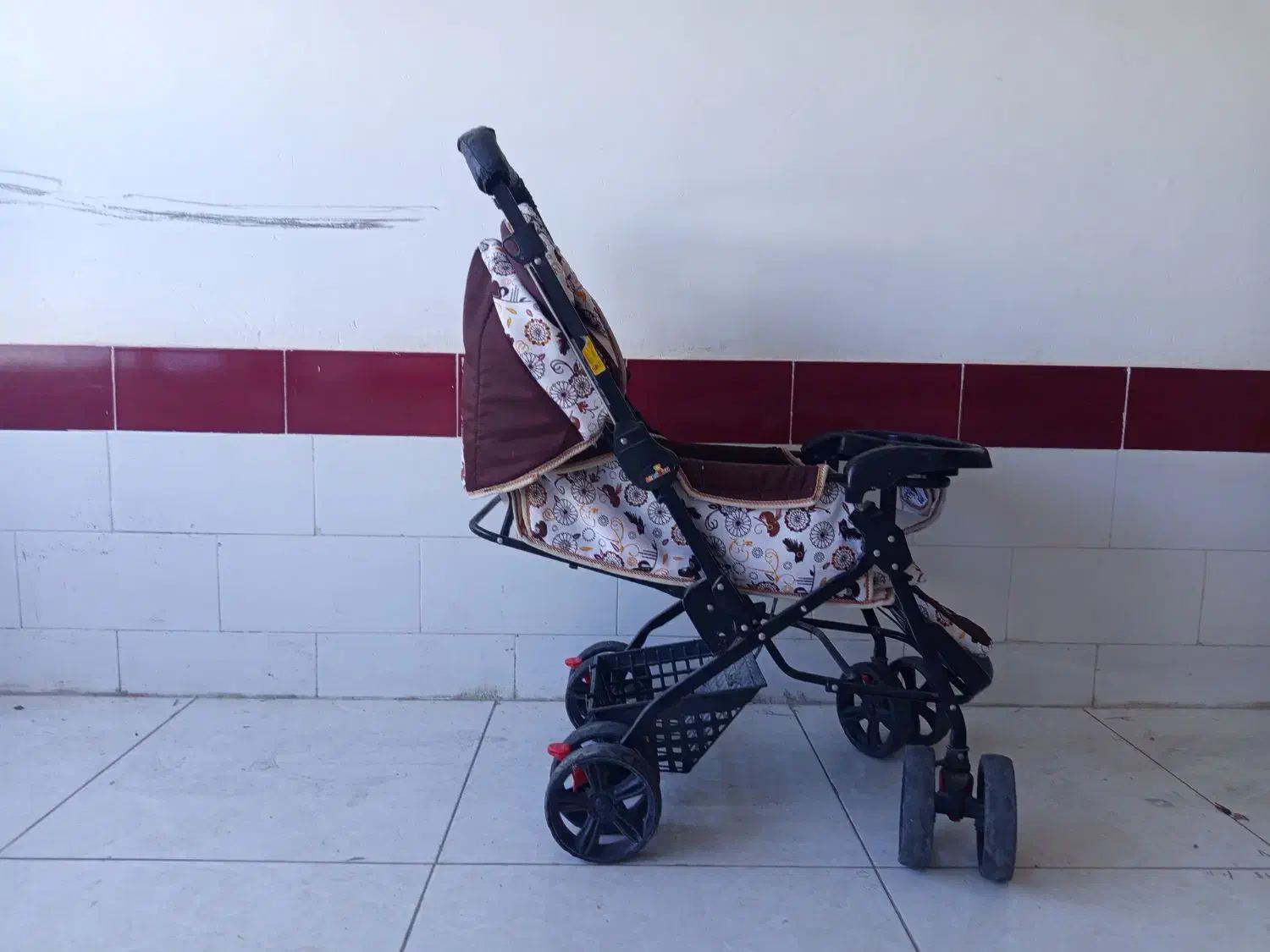 کالسکه  و روروک کودک تمیز در حد نو|کالسکه و لوازم جانبی|کاشمر, |دیوار