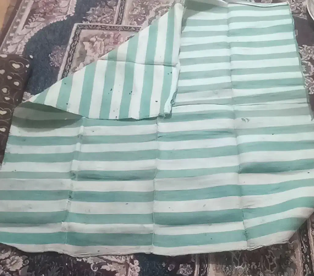 پتو وحصیر و بالشت|رختخواب، بالش، پتو|خمینی‌شهر, |دیوار