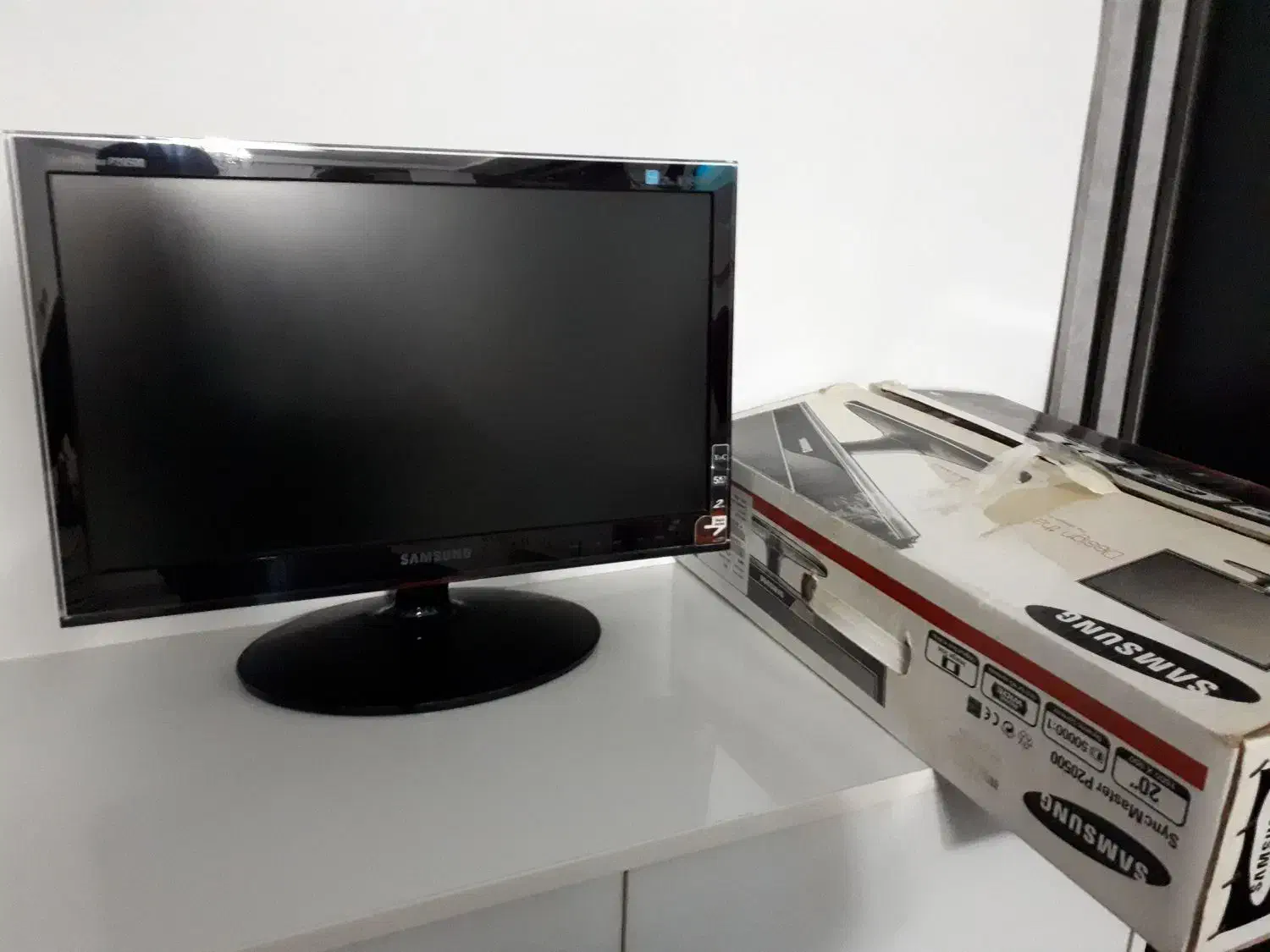 مانیتور و کیس|قطعات و لوازم جانبی رایانه|قدس, شهر‌قدس|دیوار