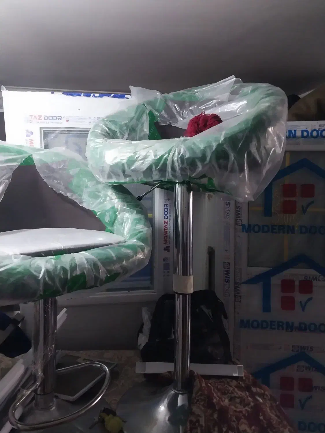 صندلی اوپنی|صندلی و نیمکت|بیرجند, |دیوار