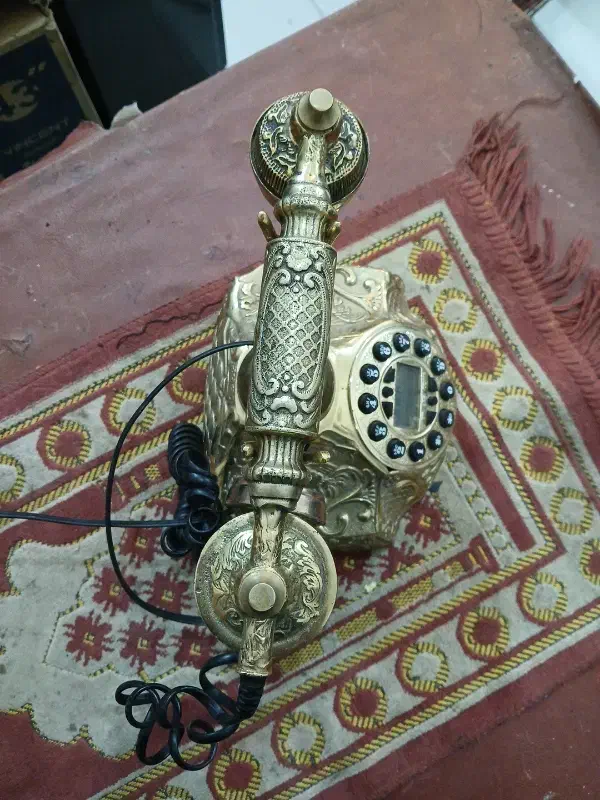 گوشی تلفن برنجی در حد نو|تلفن رومیزی|اقبالیه, |دیوار