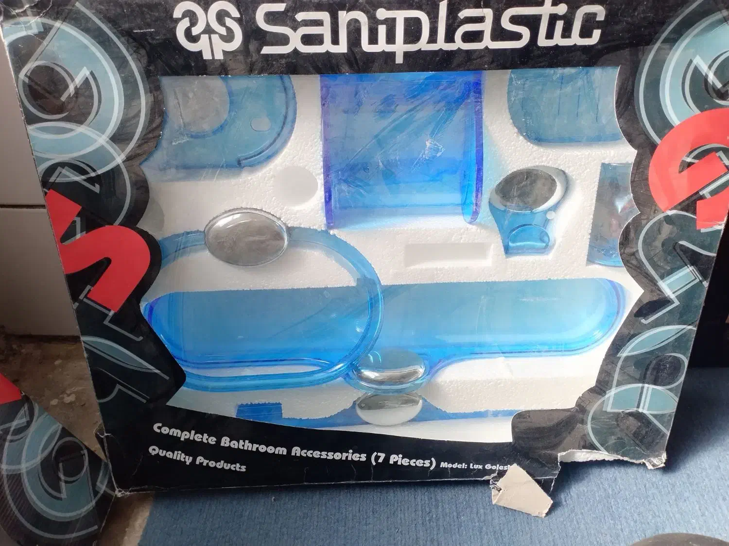 اینه سرویس رنگ ابی صورتی|لوازم سرویس بهداشتی|کرمان, |دیوار