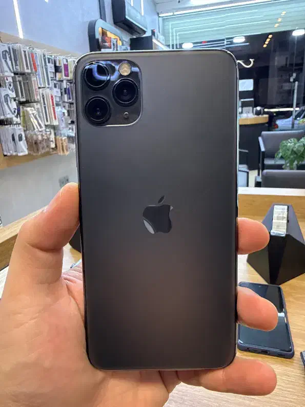 ۱۱ پرومکس کارکرده|موبایل|لاهیجان, شیشه گران|دیوار