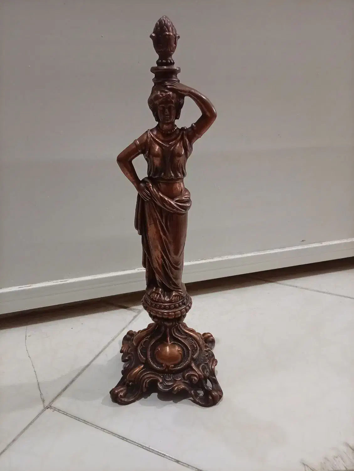 مجسمه قدیمی|مجسمه، تندیس، ماکت|هشتگرد, فاز ۱ مهستان|دیوار