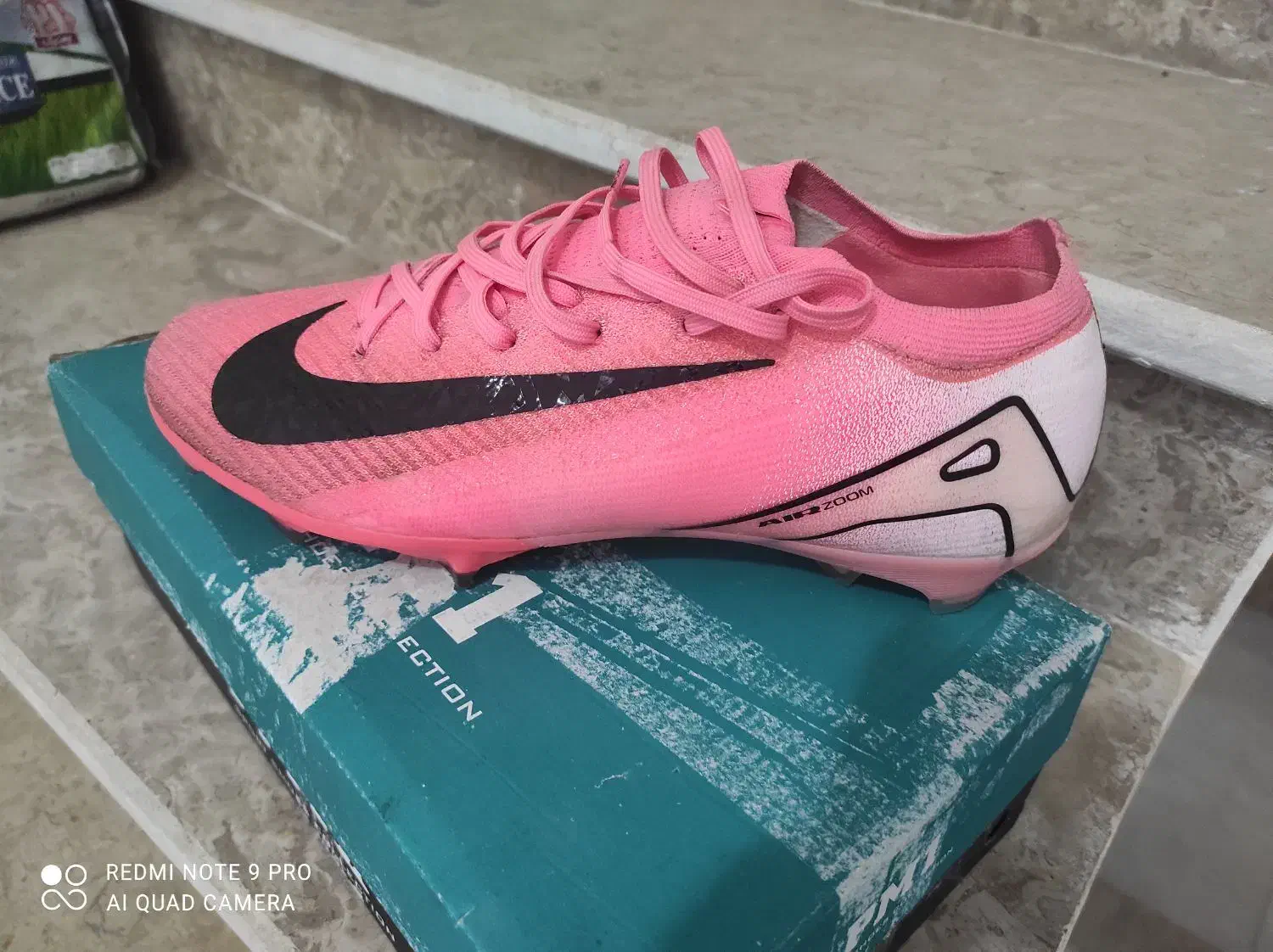 کفش استوک فوتبال نایک ایرزوم سایز 43|کیف، کفش، کمربند|خرم‌آباد, |دیوار