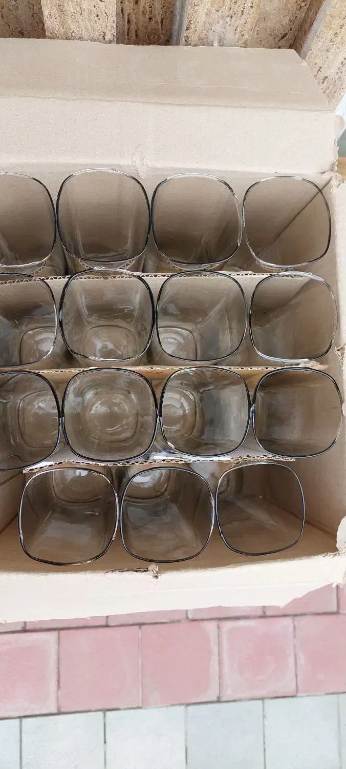 *سرو چهارگوش ۳۰سانت کارتن ۱۵ عددی  سیاهکل*|گل مصنوعی|رشت, لاکان|دیوار