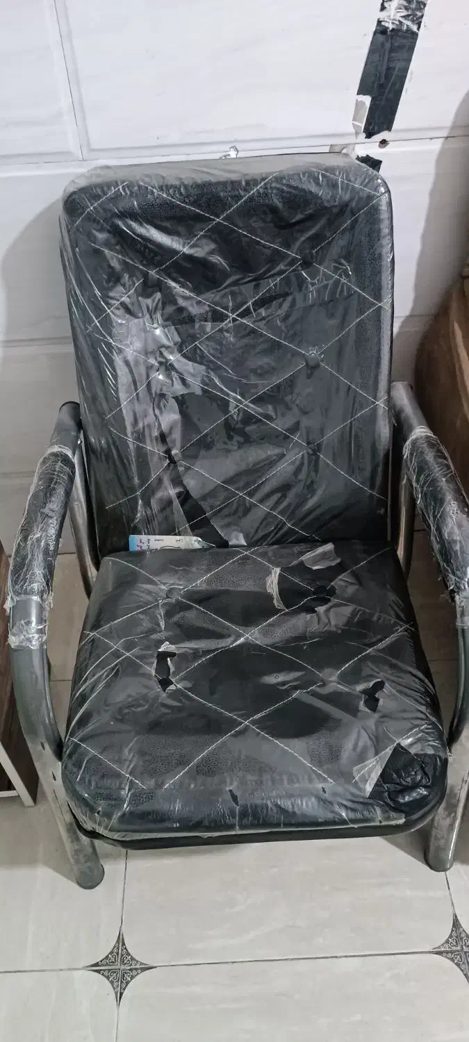 صندلی|مبلمان اداری|تاکستان, |دیوار