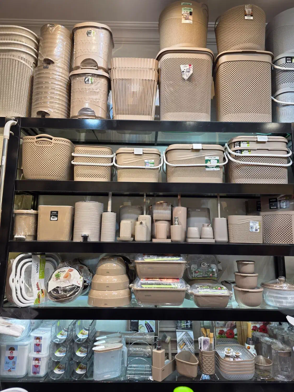 فروش تکی به  عمده رنگ نسکافه ای لیمون موکا شارژ شد|ظروف نگهدارنده، پلاستیکی، یک‌بارمصرف|مشهد, کوی المهدی|دیوار