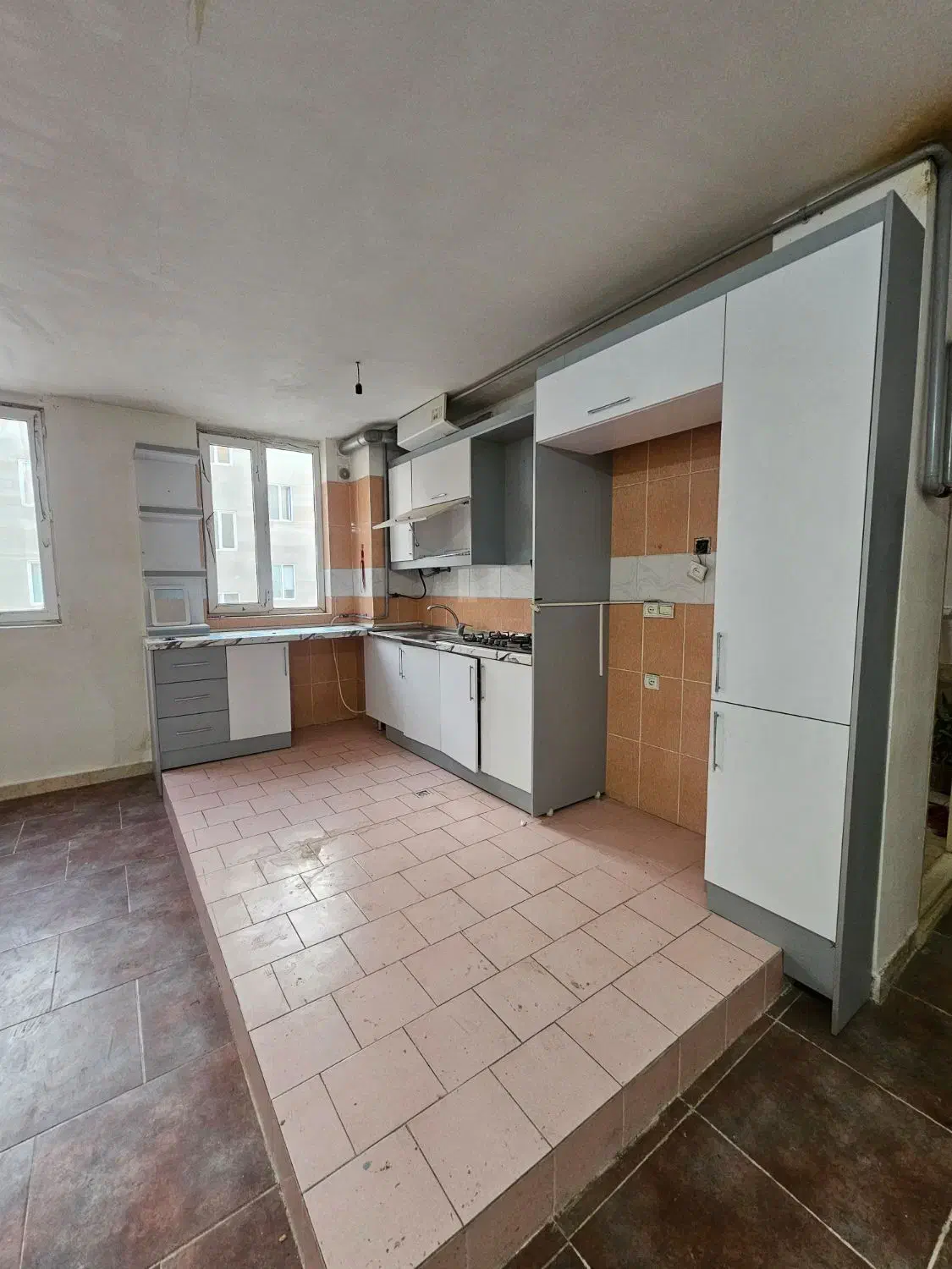 ۷۱ متر / دو خواب / تخلیه|اجارهٔ آپارتمان|قرچک, میرزائی جنوبی|دیوار