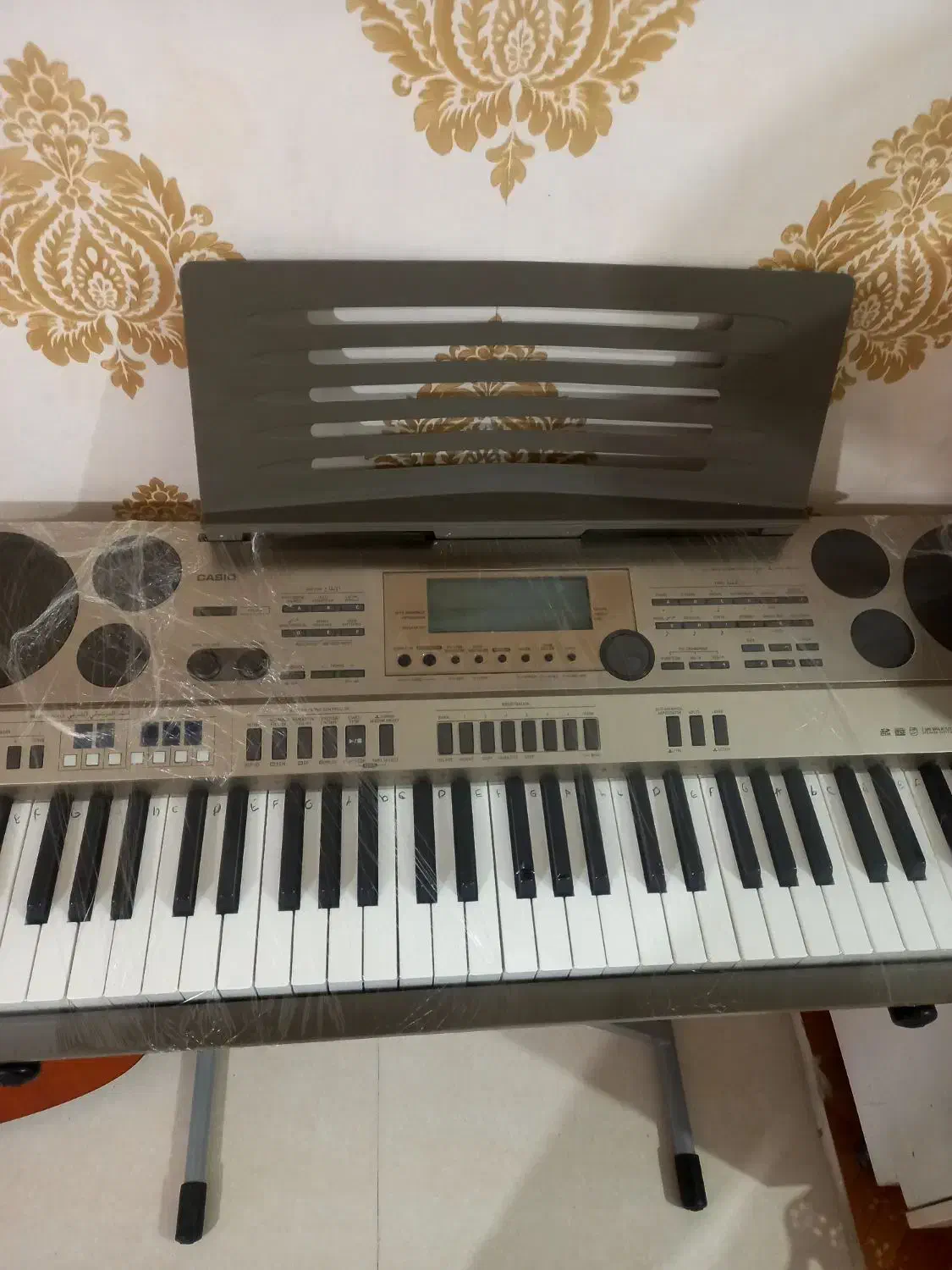 فروش فوری ارگ کیبورد|پیانو، کیبورد، آکاردئون|اراک, |دیوار