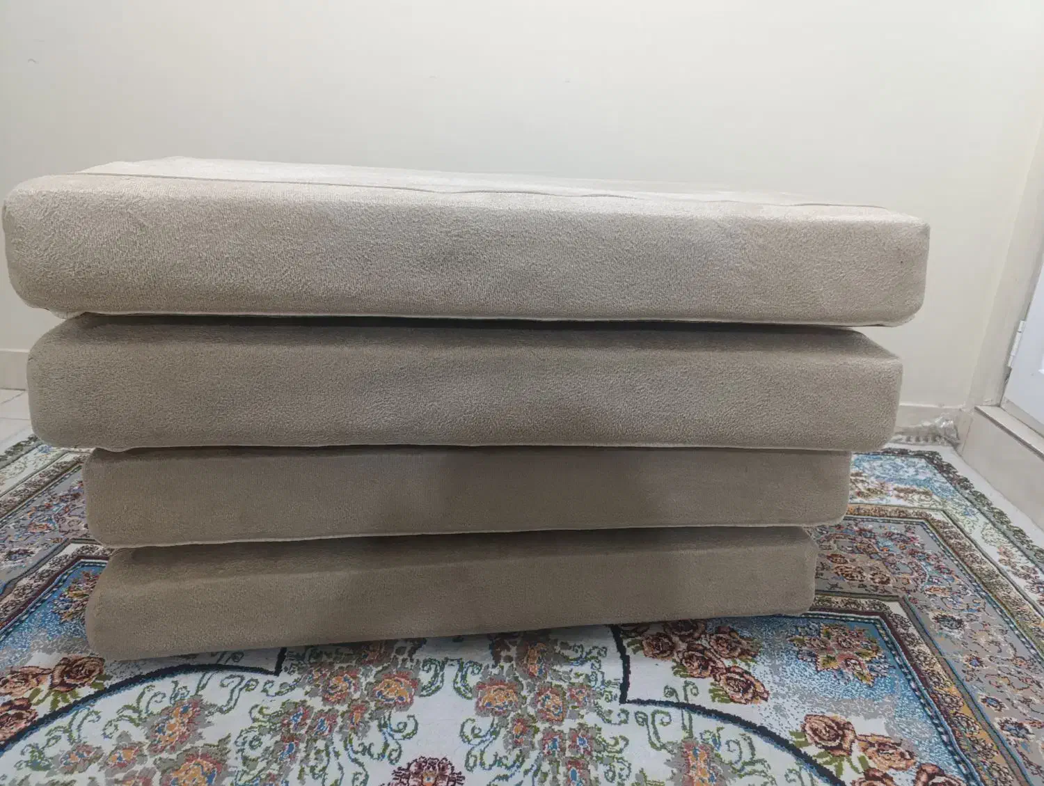 پشتی تراکم بالا|پشتی|ری, شهید بهشتی|دیوار