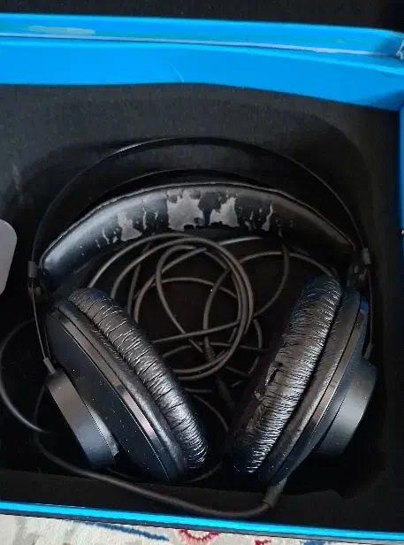 هدفون مانیتورینگ akg k52|قطعات و لوازم جانبی رایانه|تهران, شهرک شهید باقری|دیوار