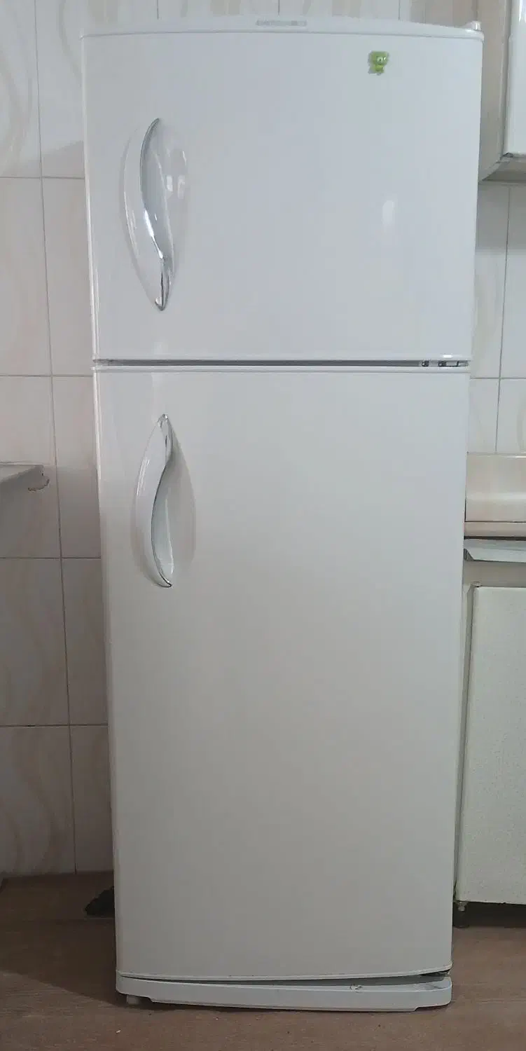 یخچال|یخچال و فریزر|جاپلق, |دیوار