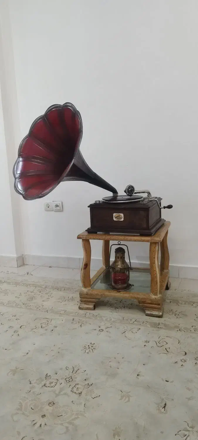 گرامافون هندلی گرام کلمبیا انگلیسی قدیمی|کلکسیون و سرگرمی|تهران, جوانمردان (اندیشه)|دیوار
