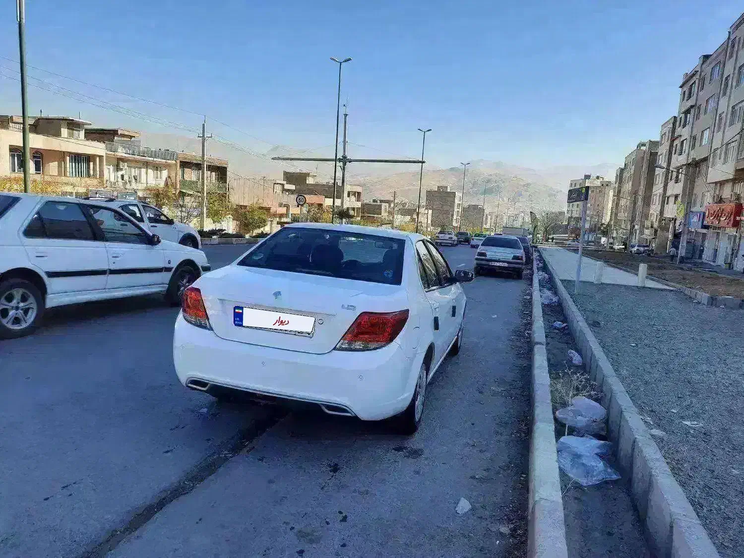 دنا معمولی ۱۴۰۰ در حد خشک|خودرو سواری و وانت|سنندج, |دیوار