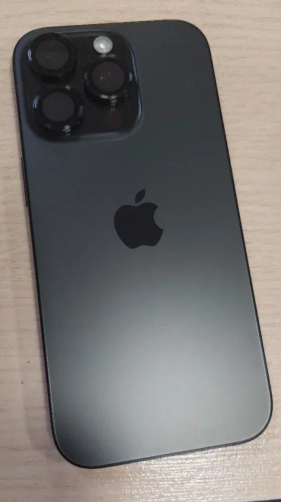 اپل iPhone 16 Pro با حافظهٔ ۲۵۶ گیگابایت|موبایل|تهران, ونک|دیوار