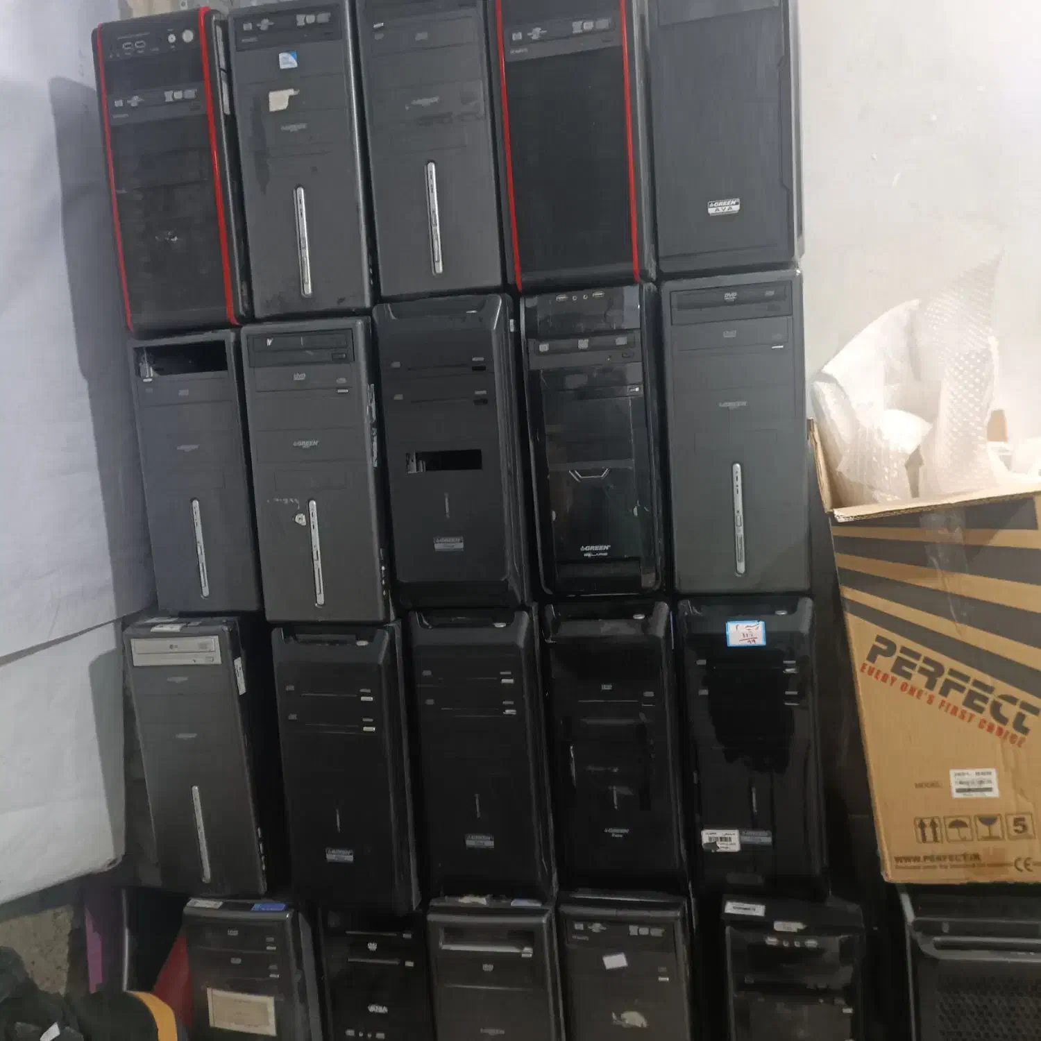 فروش انواع کیس گیمینگ قیمت مناسب|قطعات و لوازم جانبی رایانه|ری, ملکآباد|دیوار